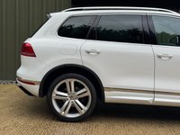 USED 2017 67 VOLKSWAGEN TOUAREG 3.0 TDI V6 R-Line Plus SUV 5dr Diesel Tiptronic 4WD Euro 6 (s/s) (204 ps) 