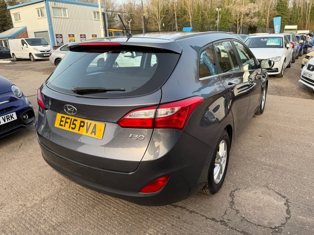 2015 HYUNDAI I30 1.6 CRDi Blue Drive SE Tourer 5dr Diesel Manual Euro 6 (s/s) (110 ps) - Photo 4