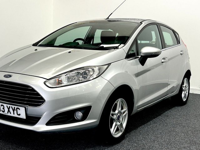 2013 FORD FIESTA - Photo 8
