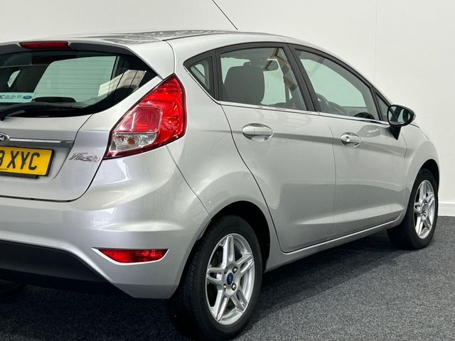 2013 FORD FIESTA - Photo 10