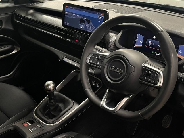 View our JEEP Avenger