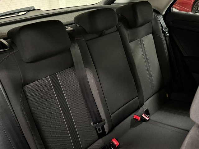 2022 Volkswagen T-Roc 1L Life 5dr - Photo 12