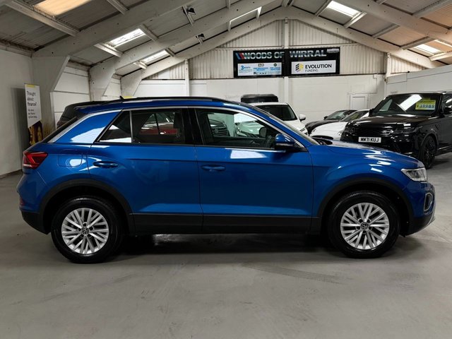 2022 Volkswagen T-Roc 1L Life 5dr - Photo 6