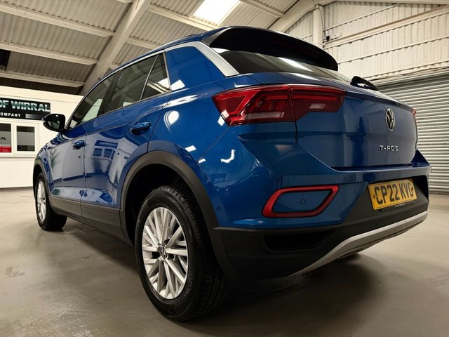 2022 Volkswagen T-Roc 1L Life 5dr - Photo 2