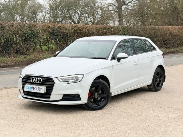2019 Audi A3 1.5L SE Technik 5dr - Photo 3