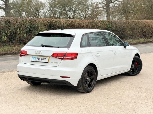 2019 Audi A3 1.5L SE Technik 5dr - Photo 5