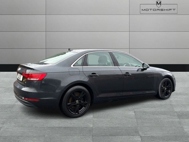 2016 AUDI A4 - Photo 12