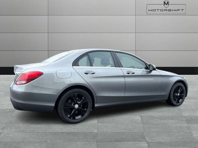 2016 Mercedes-Benz C-CLASS - Photo 12