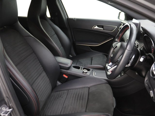 2019 Mercedes-Benz Gla Class 1.6L Amg Line 5dr - Photo 12