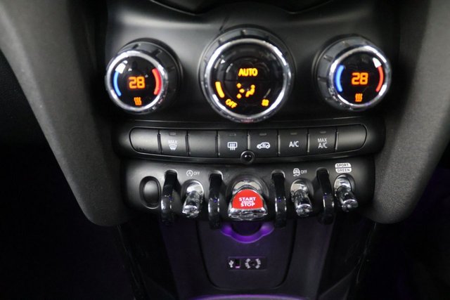 2018 MINI Hatch 1.5L Cooper Seven 3dr - Photo 12