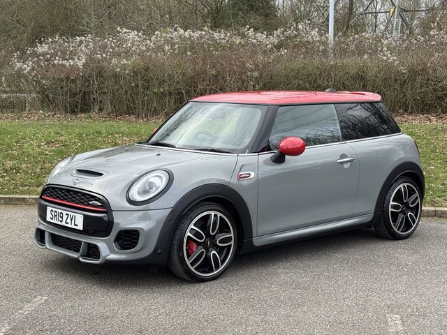 2019 MINI HATCH