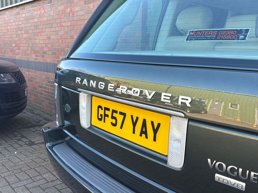 USED 2007 57 LAND ROVER RANGE ROVER 3.6 TD V8 Vogue Station Wagon 5dr Diesel Automatic (299 g/km, 272 bhp) 2 OWNER|CLEAR GLASS EXAMPLE