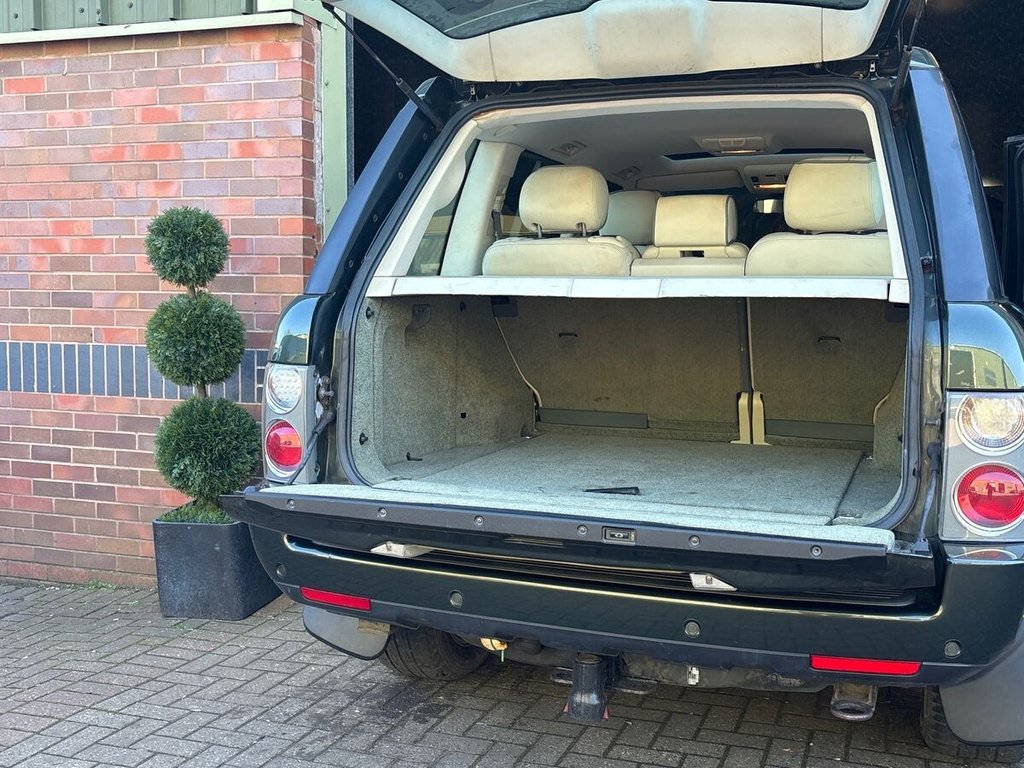 USED 2007 57 LAND ROVER RANGE ROVER 3.6 TD V8 Vogue Station Wagon 5dr Diesel Automatic (299 g/km, 272 bhp) 2 OWNER|CLEAR GLASS EXAMPLE