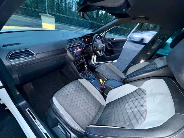 2022 VOLKSWAGEN TIGUAN 2022 2.0 TDI R-Line SUV 5dr Diesel DSG Euro 6 (s/s) (150 ps) - Photo 9
