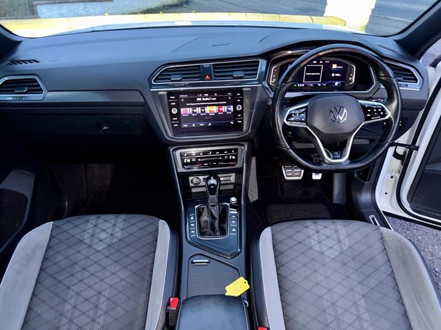 2022 VOLKSWAGEN TIGUAN 2022 2.0 TDI R-Line SUV 5dr Diesel DSG Euro 6 (s/s) (150 ps) - Photo 10