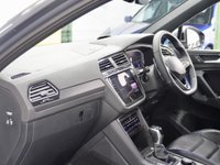 USED 2022 22 VOLKSWAGEN TIGUAN 2.0 TSI R DSG 4Motion Euro 6 (s/s) 5dr FULL LEATHER + HUD + NAV PRO