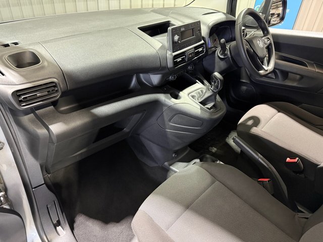 2020 VAUXHALL COMBO - Photo 5