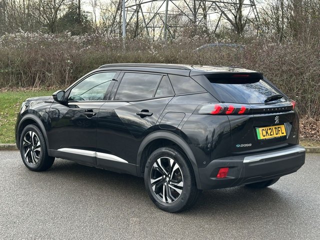 2021 PEUGEOT E-2008 - Photo 3