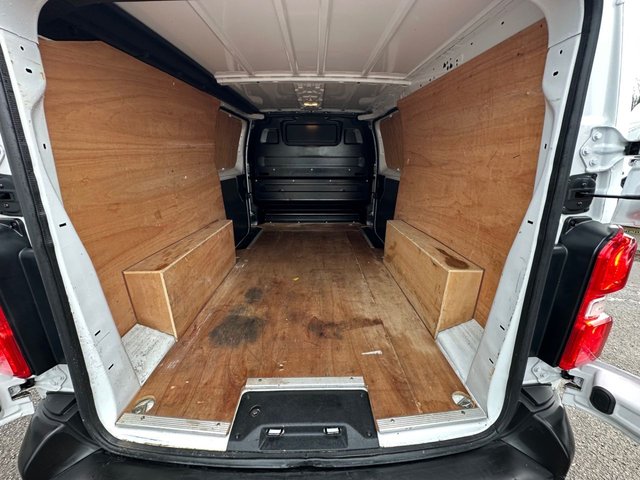 2022 VAUXHALL VIVARO - Photo 8