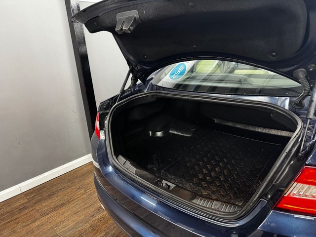 2013 JAGUAR XF 2013 3.0d V6 Luxury Saloon 4dr Diesel Auto Euro 5 (s/s) (240 ps) - Photo 9