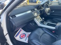 USED 2018 68 LAND ROVER RANGE ROVER EVOQUE 2.0 eD4 SE Tech SUV 5dr Diesel Manual FWD Euro 6 (s/s) (150 ps) AN ABSOLUTELY STUNNING ADDITION TO OUR HUGE EVOQUE SELECTION FINISHED IN HUGELY POPULAR WHITE PAINT+4 WHEEL DRIVE+JUST 1 OWNER FROM NEW+SERVICE HISTORY+DIESEL+ULEZ COMPLIANT+FULL LEATHER INTERIOR+SATELLITE NAVIGATION+PARK ASSIST+CLIMATE CONTROL+18 INCH ALLOY WHEELS+CALL NOW TO SPEAK WITH OUR EXPERIENCED SALES TEAM+READY TO DRIVE AWAY TODAY!!!!!!!!!