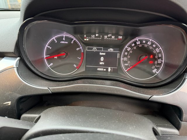 2018 VAUXHALL CORSA - Photo 8