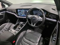 USED 2019 69 VOLKSWAGEN TOUAREG 3.0 TDI V6 R-Line Tech SUV 5dr Diesel Tiptronic 4Motion Euro 6 (s/s) (286 ps) 