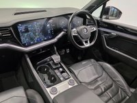 USED 2019 69 VOLKSWAGEN TOUAREG 3.0 TDI V6 R-Line Tech SUV 5dr Diesel Tiptronic 4Motion Euro 6 (s/s) (286 ps) 