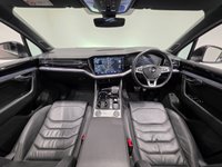 USED 2019 69 VOLKSWAGEN TOUAREG 3.0 TDI V6 R-Line Tech SUV 5dr Diesel Tiptronic 4Motion Euro 6 (s/s) (286 ps) 