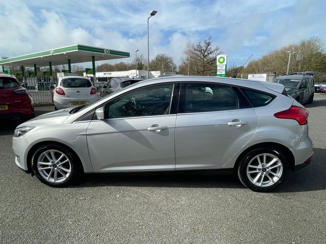 2016 Ford Focus 1L Zetec 5dr - Photo 6