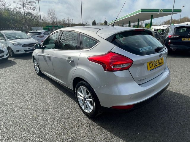 2016 Ford Focus 1L Zetec 5dr - Photo 5