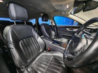 USED 2019 19 JAGUAR XF 2.0i Portfolio GPF Sportbrake 5dr Petrol Auto Euro 6 (s/s) (250 ps) 