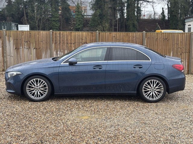 2022 Mercedes-Benz A-CLASS - Photo 2