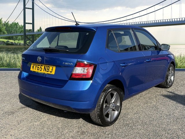 2015 SKODA FABIA - Photo 4