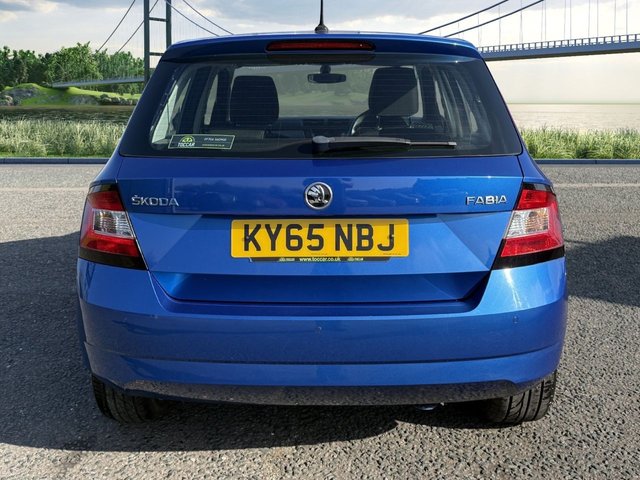 2015 SKODA FABIA - Photo 5