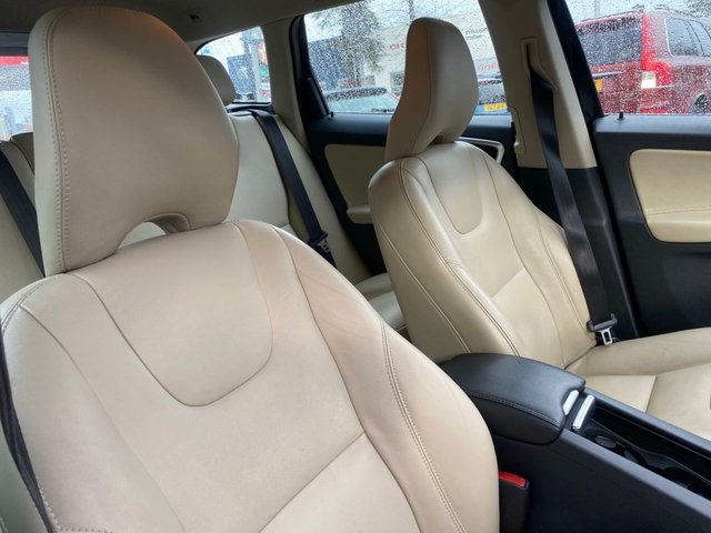 2015 Volvo Xc60 2.4L SE Lux Nav 5dr - Photo 11