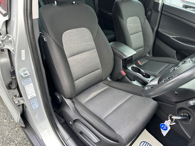2019 HYUNDAI TUCSON 1.6 T-GDi SE Nav SUV 5dr Petrol DCT Euro 6 (s/s) (177 ps) - Photo 11
