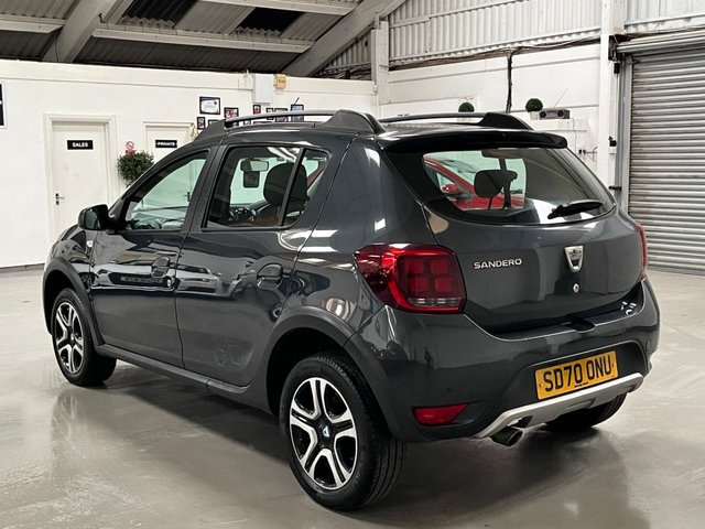 View our DACIA SANDERO STEPWAY