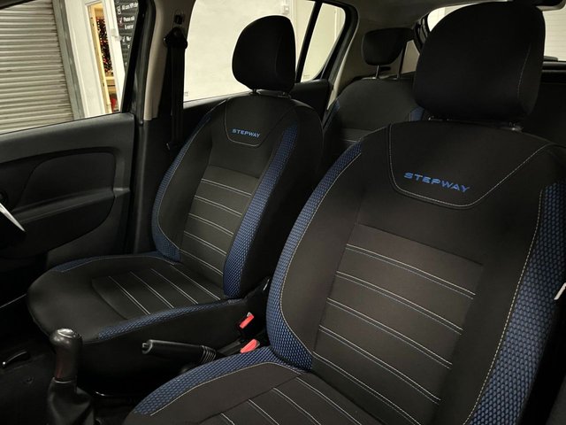 2020 Dacia Sandero Stepway 0.9L SE Twenty 5dr - Photo 4