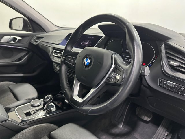 2020 BMW 1 Series - Photo 11