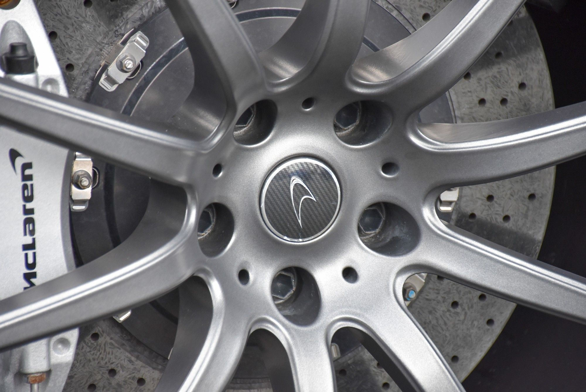 USED 2012 12 MCLAREN 12C 3.8T V8 SSG Euro 5 2dr 