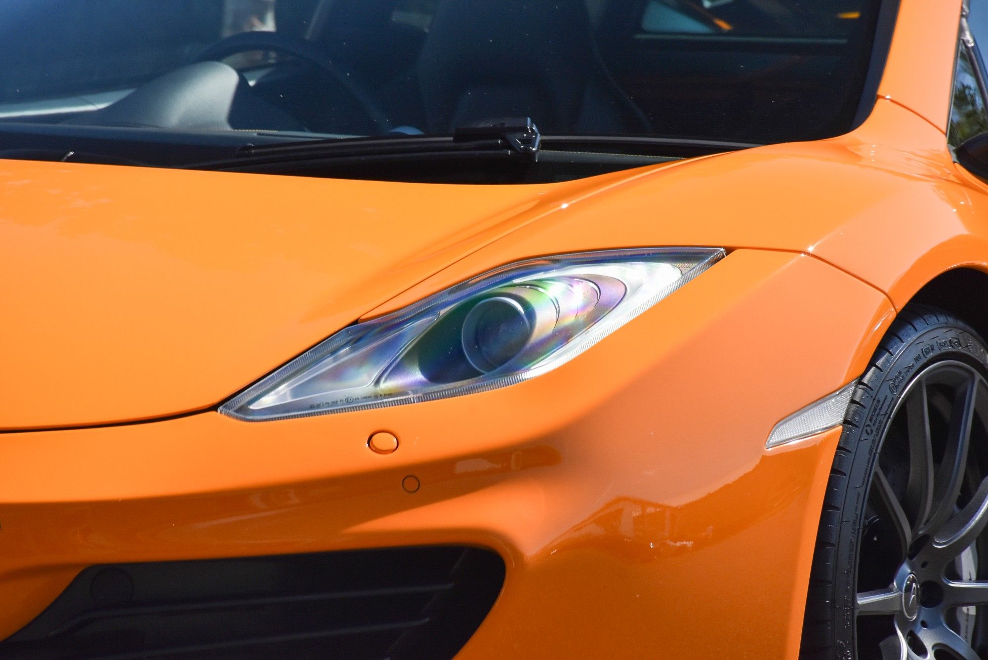 USED 2012 12 MCLAREN 12C 3.8T V8 SSG Euro 5 2dr 
