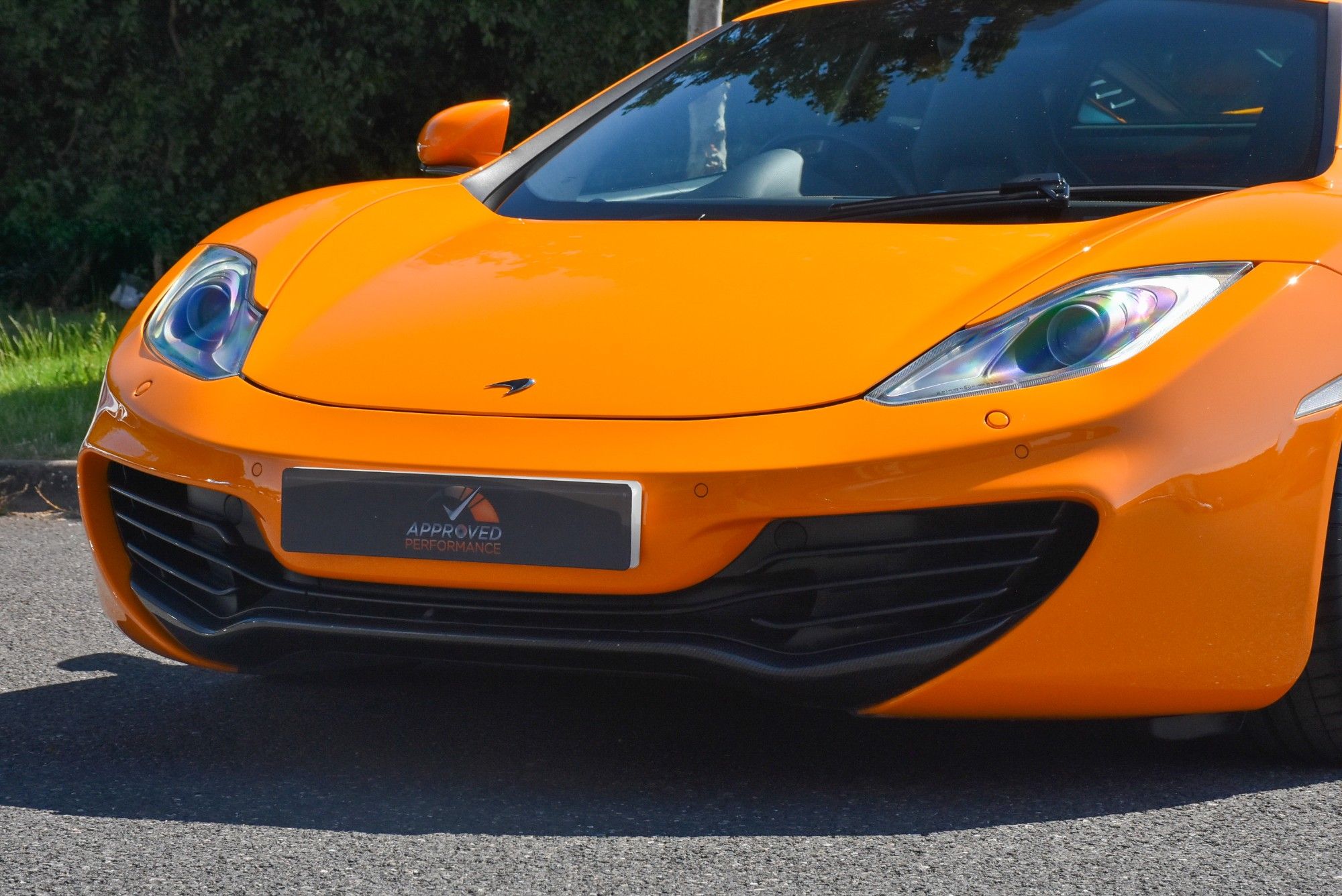 USED 2012 12 MCLAREN 12C 3.8T V8 SSG Euro 5 2dr 