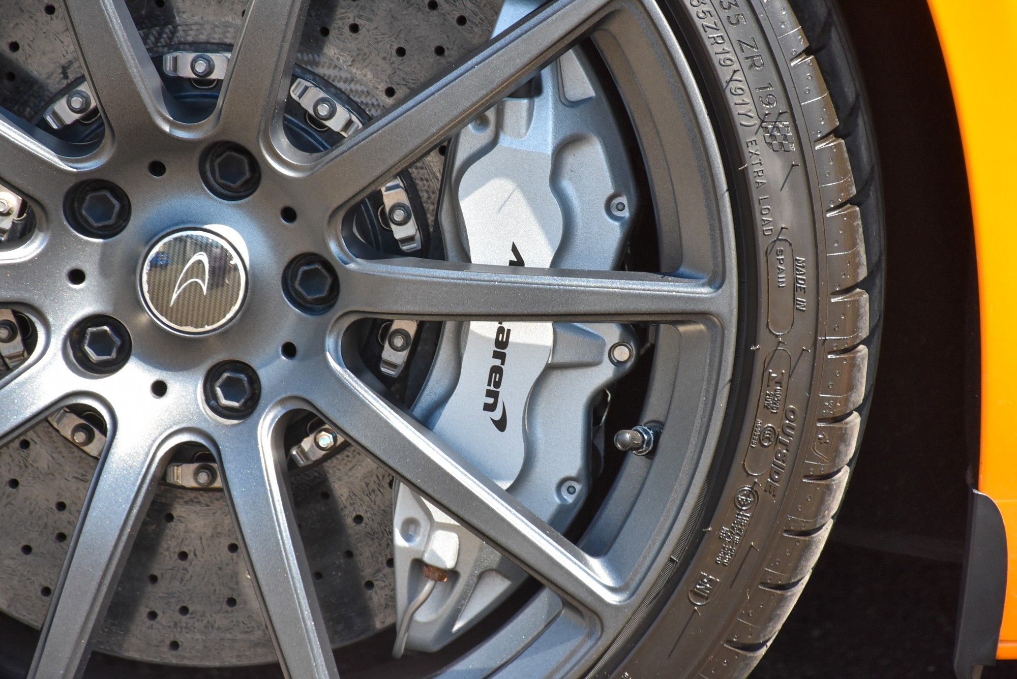 USED 2012 12 MCLAREN 12C 3.8T V8 SSG Euro 5 2dr 