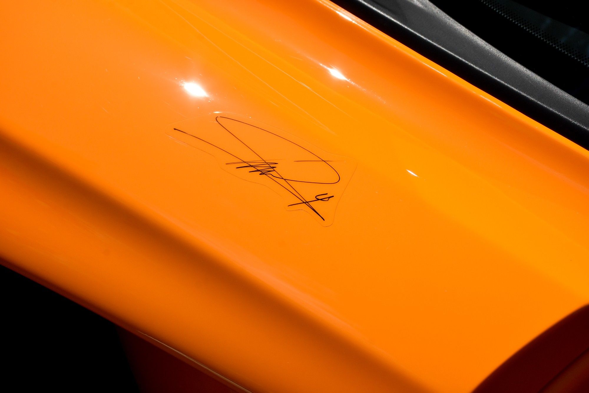 USED 2012 12 MCLAREN 12C 3.8T V8 SSG Euro 5 2dr 