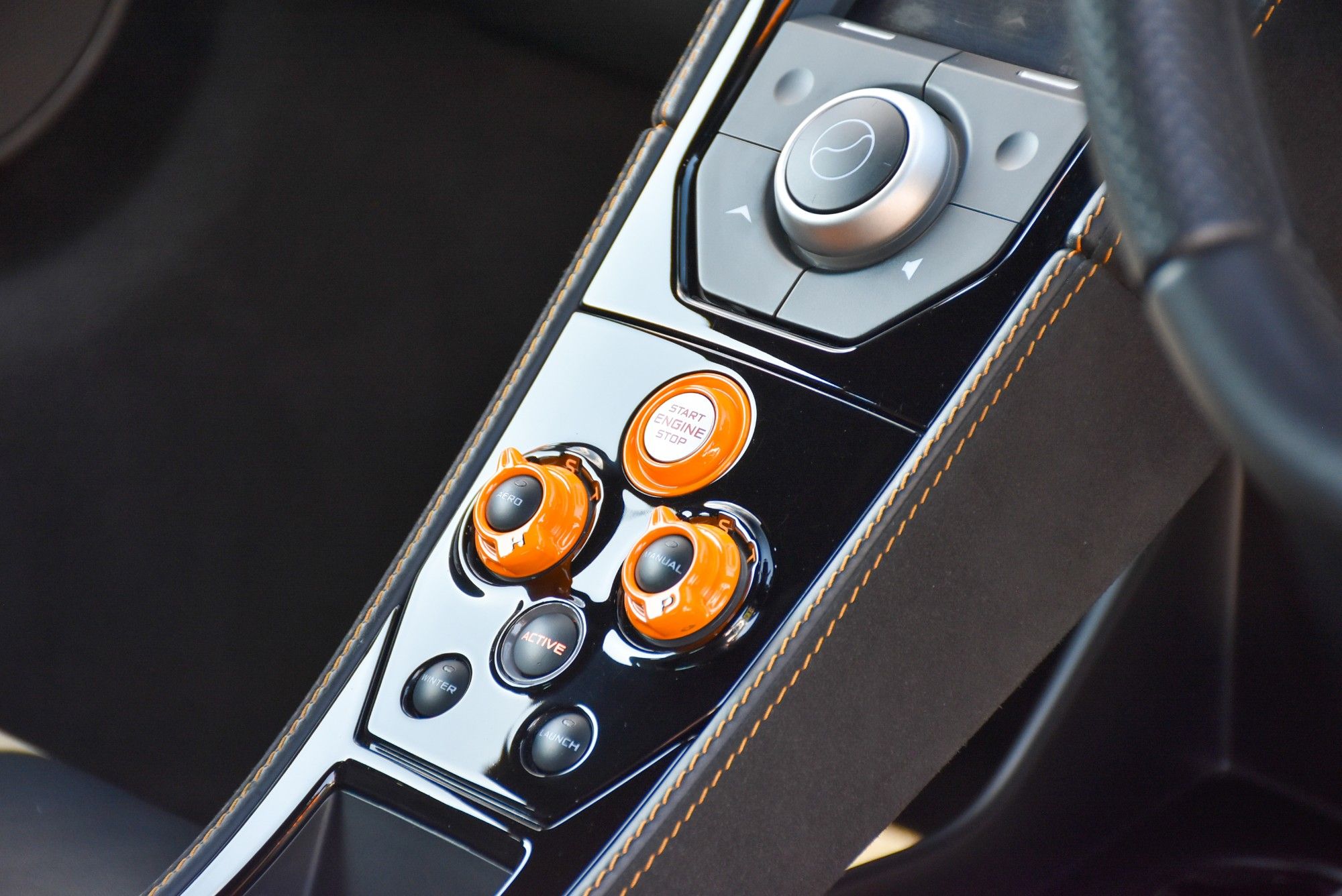 USED 2012 12 MCLAREN 12C 3.8T V8 SSG Euro 5 2dr 
