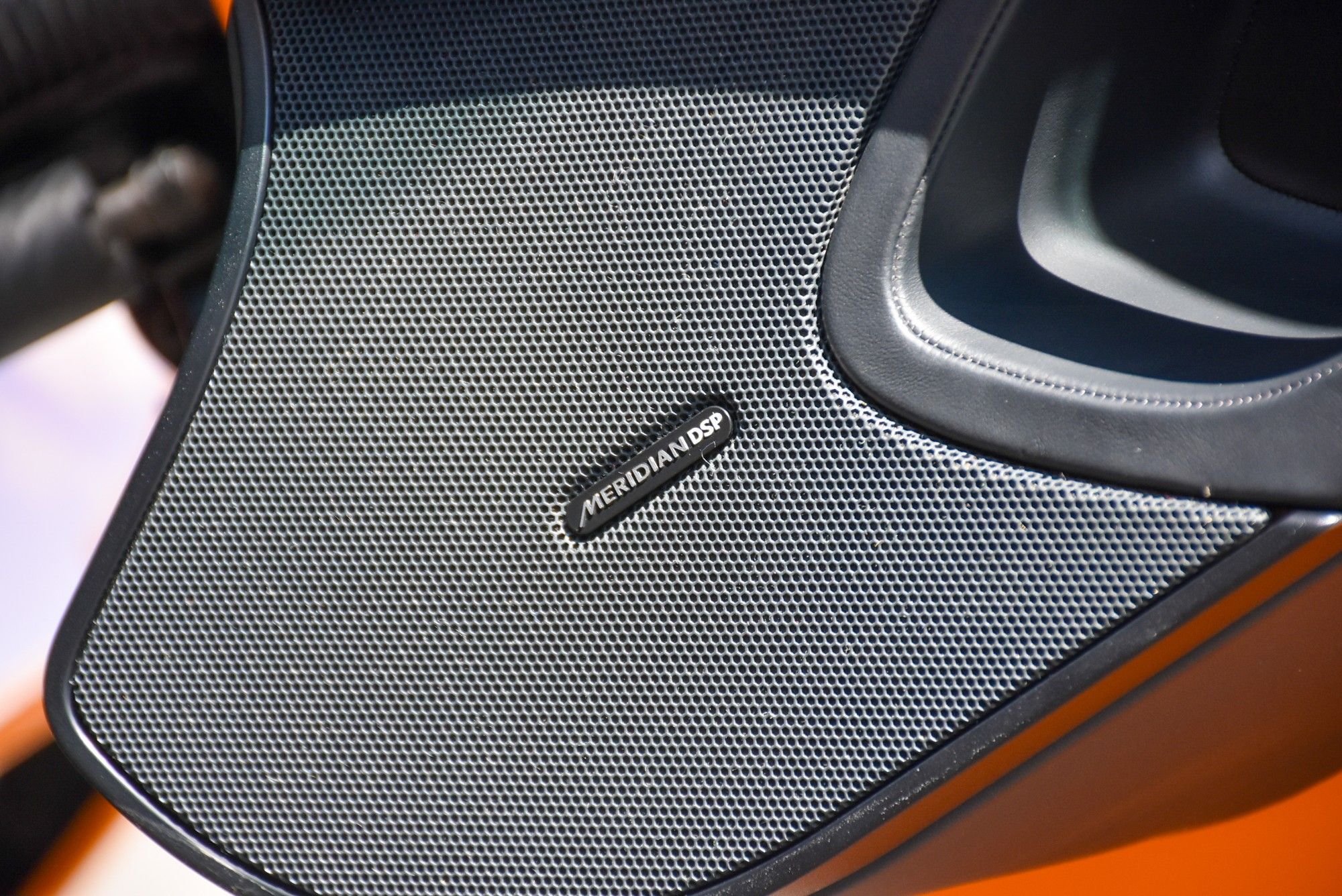 USED 2012 12 MCLAREN 12C 3.8T V8 SSG Euro 5 2dr 