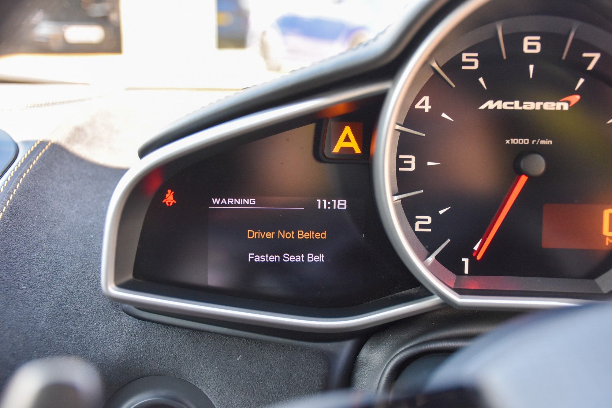 USED 2012 12 MCLAREN 12C 3.8T V8 SSG Euro 5 2dr 