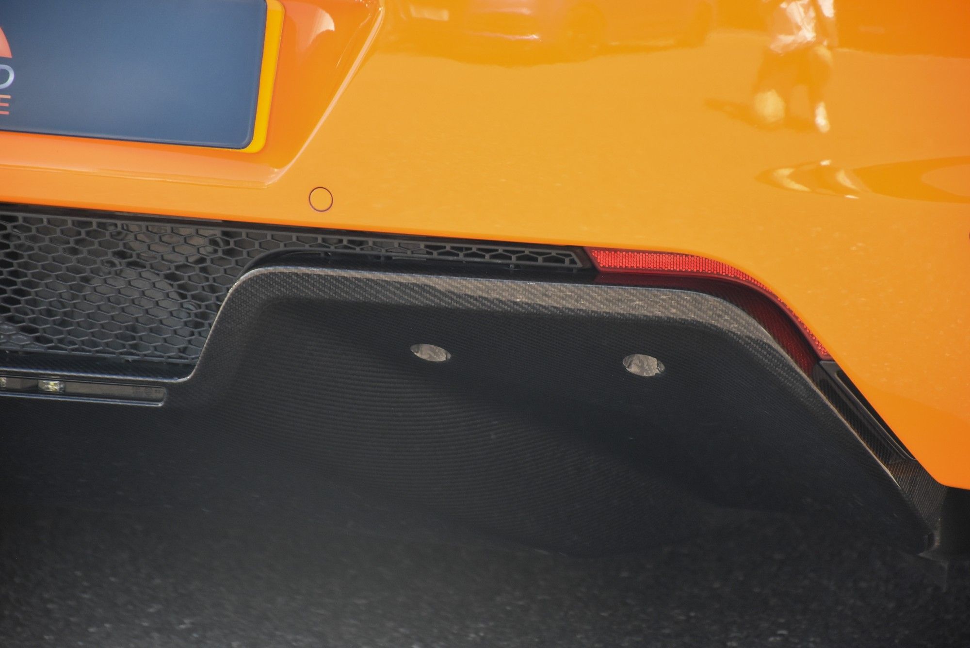 USED 2012 12 MCLAREN 12C 3.8T V8 SSG Euro 5 2dr 