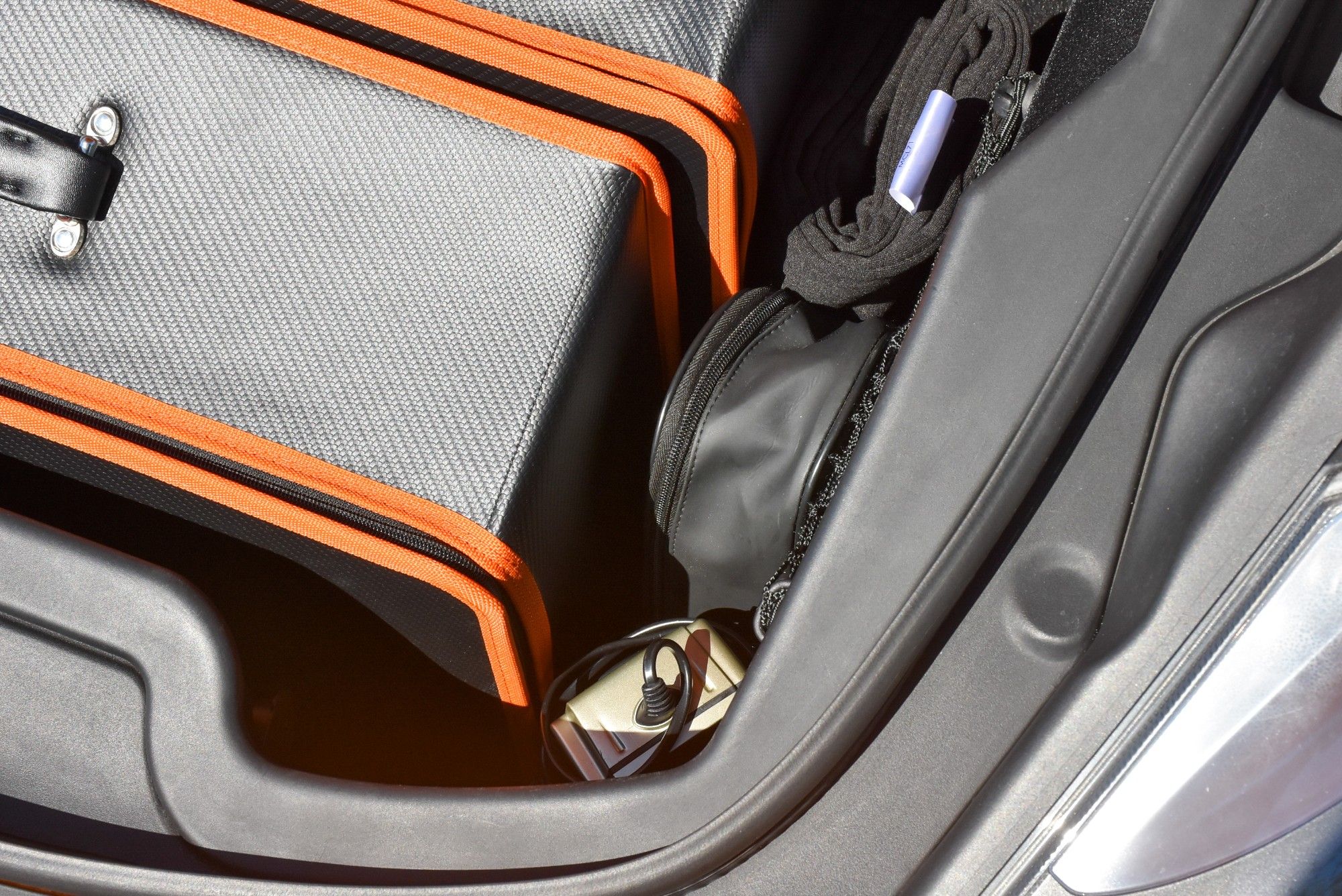 USED 2012 12 MCLAREN 12C 3.8T V8 SSG Euro 5 2dr 